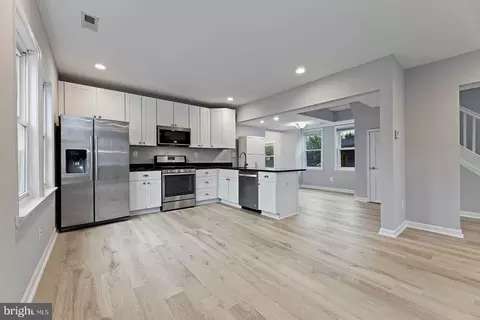 Kitchen - 10 6th Ave, Baltimore Highlands, MD 21225 photo 1 of 2