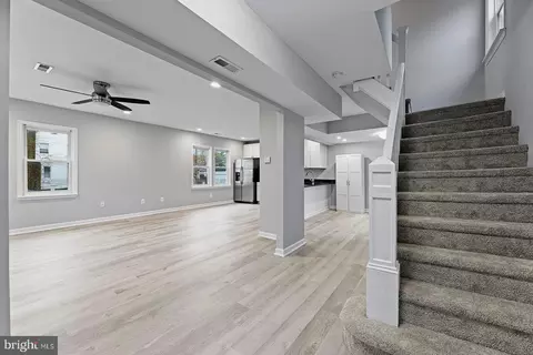 Entry Way - 10 6th Ave, Baltimore Highlands, MD 21225 photo 1 of 1