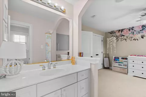 Bath - 1604 Bay Head Rd, Annapolis, MD 21409 photo 10 of 11