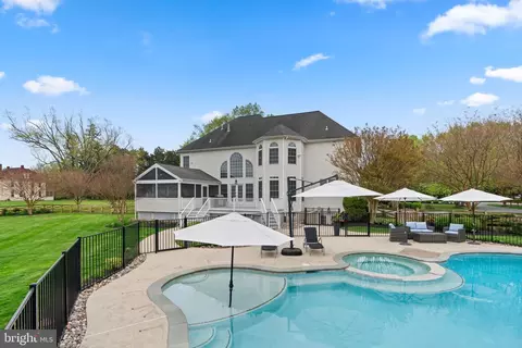 Exterior - 1604 Bay Head Rd, Annapolis, MD 21409 photo 13 of 20