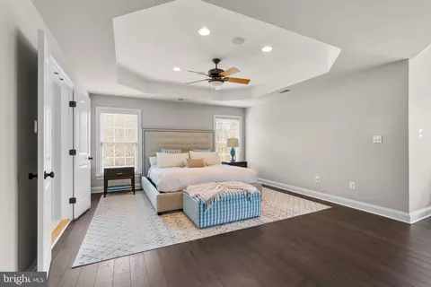 Bedroom - 1604 Bay Head Rd, Annapolis, MD 21409 photo 3 of 10