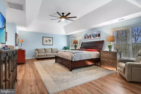 Bedroom - 611 Havenhill Rd, Edgewater, MD 21037 photo 3 of 13
