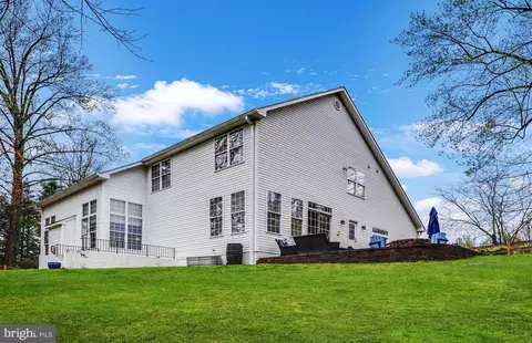 Exterior - 611 Havenhill Rd, Edgewater, MD 21037 photo 4 of 12