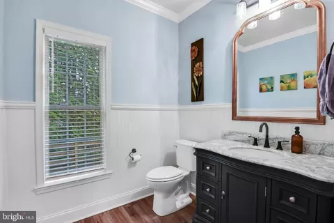 Bath - 611 Havenhill Rd, Edgewater, MD 21037 photo 1 of 6