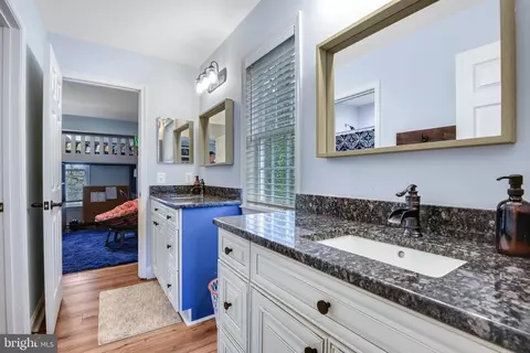 Bath - 611 Havenhill Rd, Edgewater, MD 21037 photo 5 of 6