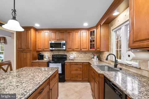 Kitchen - 403 Kokomo Ct, Laurel, MD 20724 photo 2 of 5