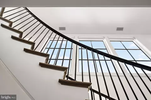 Entry Way - 279 State St, Annapolis, MD 21403 photo 2 of 3
