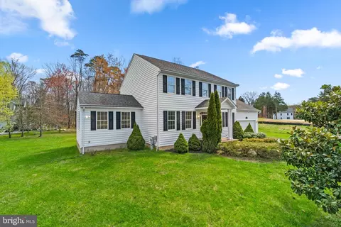 Exterior - 7190 Cedar Winds Farm Ln, Hanover, MD 21076 photo 3 of 7