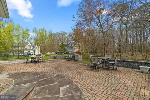 Exterior - 7190 Cedar Winds Farm Ln, Hanover, MD 21076 photo 4 of 7