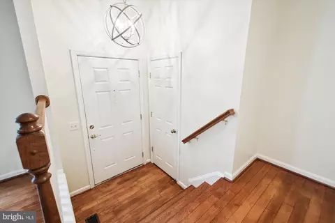 707 Howards Loop, Annapolis, MD 21401 photo 2