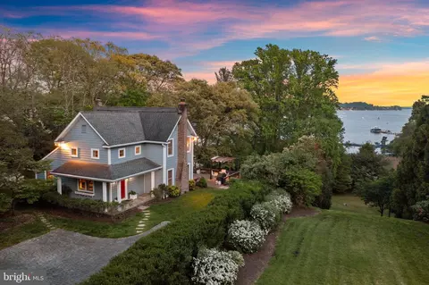 216 Springdale Ave, Severna Park, MD 21146
