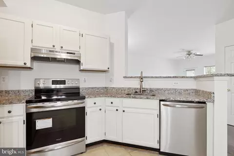 Kitchen - 1606 Fallowfield Ct, Crofton, MD 21114 photo 3 of 3