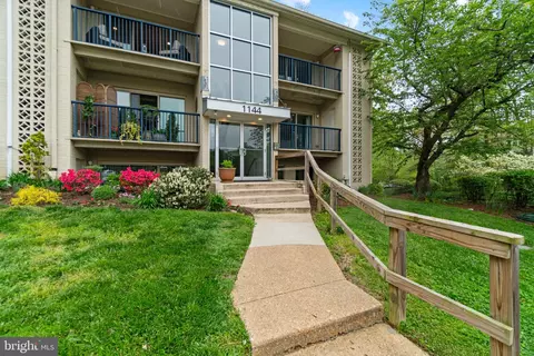 1144 Cove Rd #301, Annapolis, MD 21403