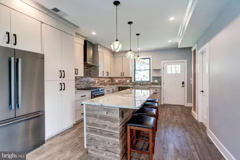 Kitchen - 1831 Cremen Rd, Pasadena, MD 21122 photo 5 of 13