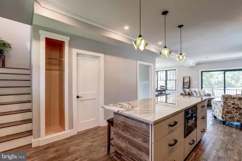 Kitchen - 1831 Cremen Rd, Pasadena, MD 21122 photo 11 of 13