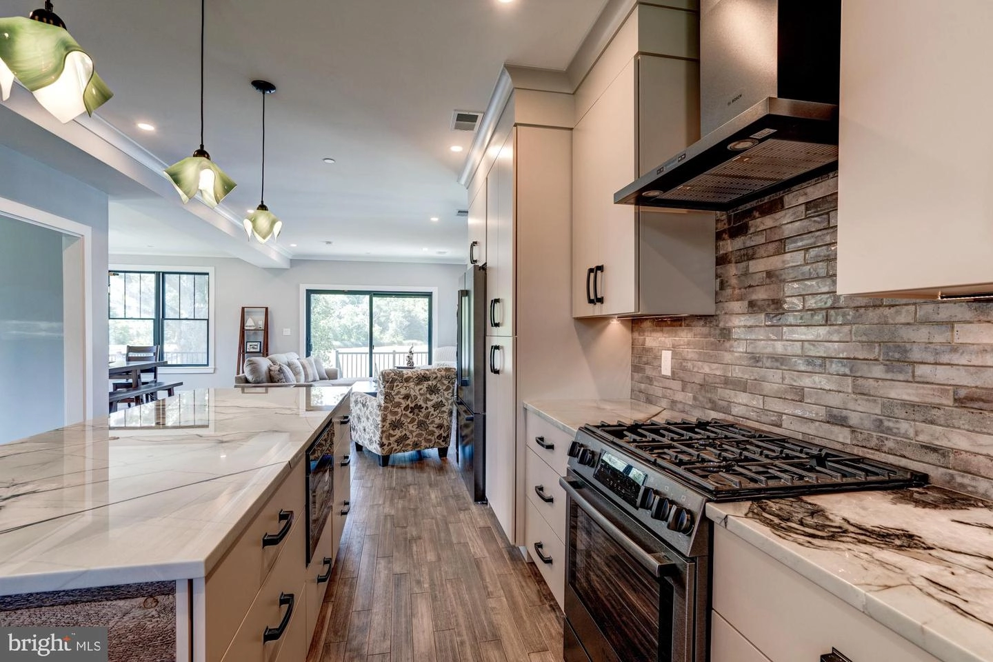 Kitchen - 1831 Cremen Rd, Pasadena, MD 21122 photo 12 of 13