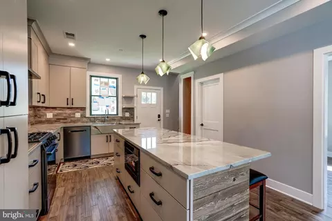 Kitchen - 1831 Cremen Rd, Pasadena, MD 21122 photo 8 of 13