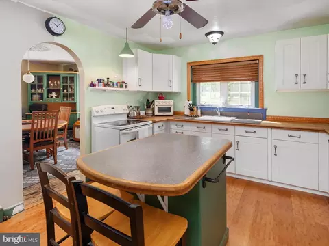 1296 Ritchie Hwy, Arnold, MD 21012 photo 10