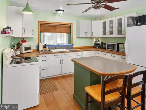 1296 Ritchie Hwy, Arnold, MD 21012 photo 12