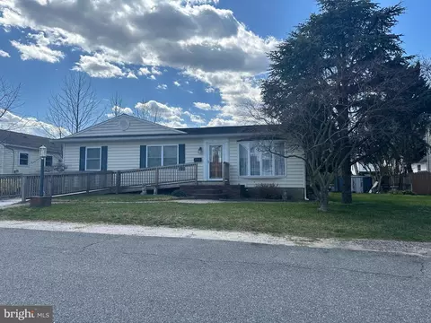 8418 Bedford Rd, Pasadena, MD 21122