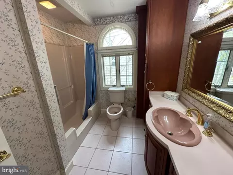 Bath - 8418 Bedford Rd, Pasadena, MD 21122 photo 2 of 4