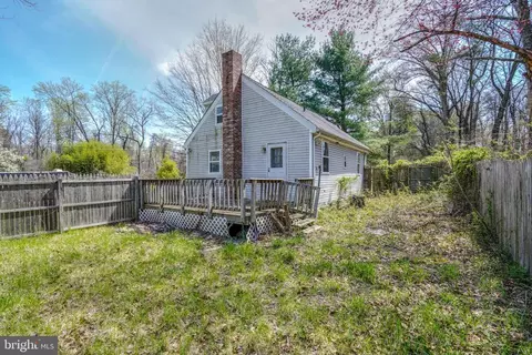 Exterior - 1884 Cedar Dr, Severn, MD 21144 photo 6 of 10