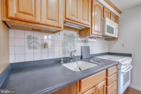 Kitchen - 1884 Cedar Dr, Severn, MD 21144 photo 6 of 6