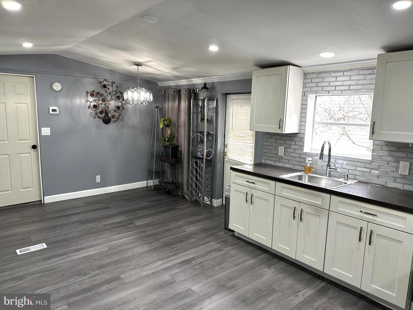 481 Keith Rd, Lothian, MD 20711 photo 10