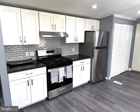 481 Keith Rd, Lothian, MD 20711 photo 4