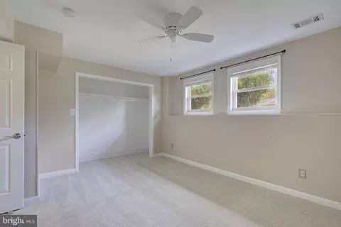Bedroom - 1410 Pennington Ct, Edgewater, MD 21037 photo 3 of 3