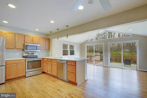Kitchen - 1410 Pennington Ct, Edgewater, MD 21037 photo 1 of 5