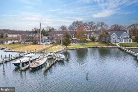 4929 E Chalk Point Rd, West River, MD 20778