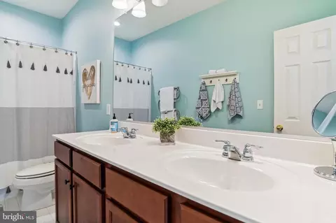 Bath - 4 B Constitution Ave, Annapolis, MD 21401 photo 3 of 6