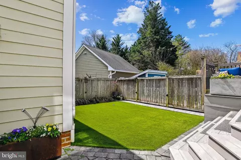 Exterior - 4 B Constitution Ave, Annapolis, MD 21401 photo 7 of 17