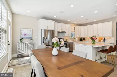 Dining - 4 B Constitution Ave, Annapolis, MD 21401 photo 1 of 5