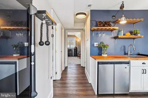 Entry Way - 4 B Constitution Ave, Annapolis, MD 21401 photo 5 of 5