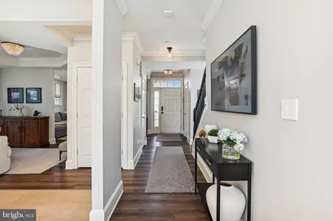 Entry Way - 4 B Constitution Ave, Annapolis, MD 21401 photo 2 of 5