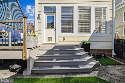 Exterior - 4 B Constitution Ave, Annapolis, MD 21401 photo 8 of 17