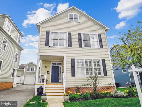 4 B Constitution Ave, Annapolis, MD 21401