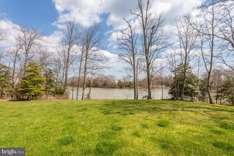View/Area - 4149 Shoreham Beach Rd, Edgewater, MD 21037 photo 8 of 18