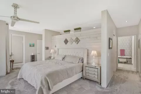 Bedroom - 4149 Shoreham Beach Rd, Edgewater, MD 21037 photo 7 of 7