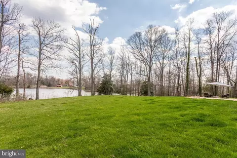 View/Area - 4149 Shoreham Beach Rd, Edgewater, MD 21037 photo 11 of 18