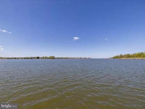 View/Area - 8124 Riverside Dr, Pasadena, MD 21122 photo 16 of 20
