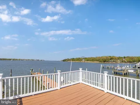 Exterior - 8124 Riverside Dr, Pasadena, MD 21122 photo 11 of 20