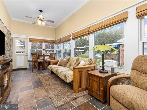 Living - 8124 Riverside Dr, Pasadena, MD 21122 photo 1 of 10