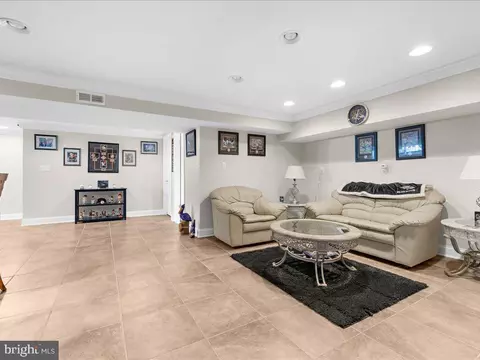 Living - 8124 Riverside Dr, Pasadena, MD 21122 photo 9 of 10