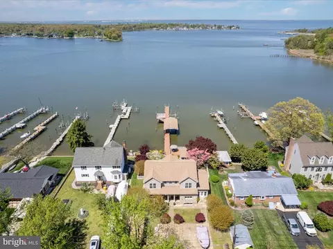 View/Area - 8124 Riverside Dr, Pasadena, MD 21122 photo 2 of 20
