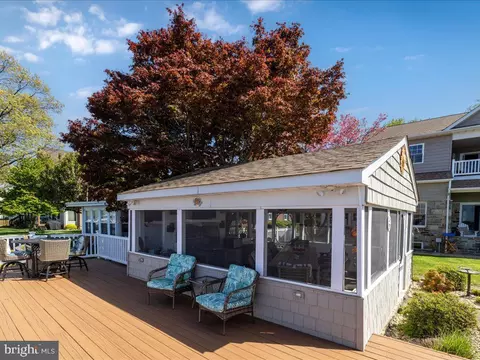 Exterior - 8124 Riverside Dr, Pasadena, MD 21122 photo 13 of 20