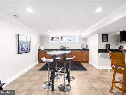 Kitchen - 8124 Riverside Dr, Pasadena, MD 21122 photo 7 of 10