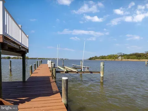 View/Area - 8124 Riverside Dr, Pasadena, MD 21122 photo 17 of 20
